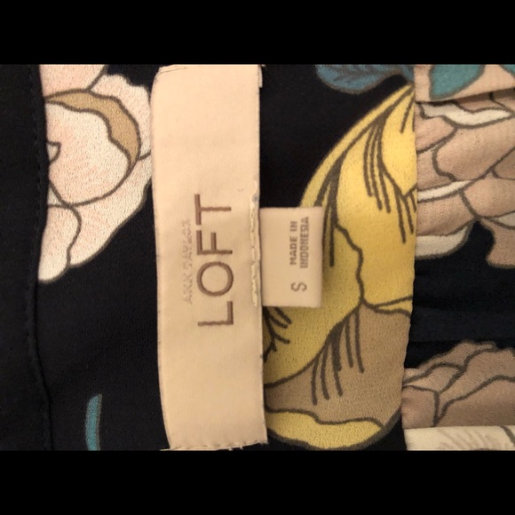 Loft Ruffle Shoulder Blouse - Picture 4 of 4